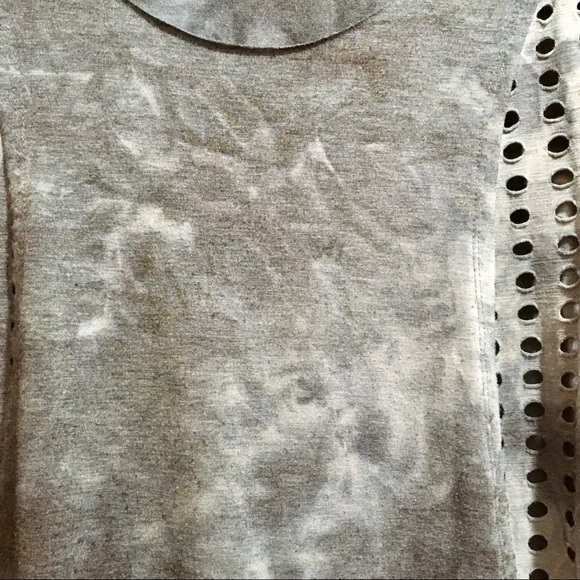 3/$20 Marbled blue top by Loving Heart - Picture 6 of 6